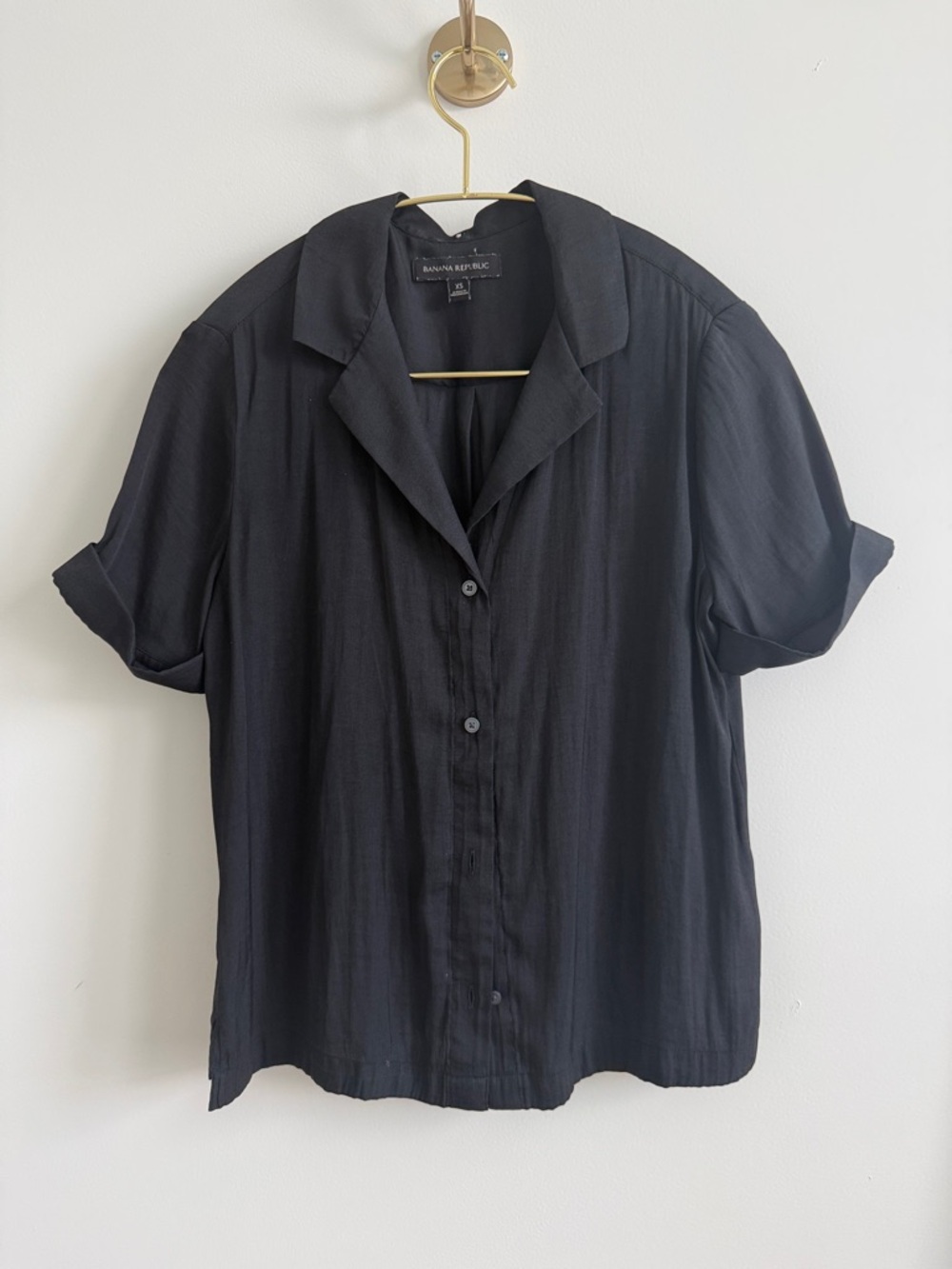 Banana Republic Black Short Sleeve Button-Up Camp Shirt